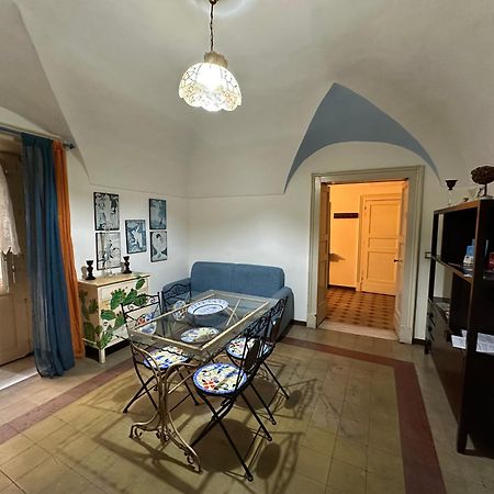 Appartamento Oldtown Centro Storico Catania Luaran gambar