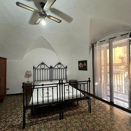 Appartamento Oldtown Centro Storico Catania Luaran gambar