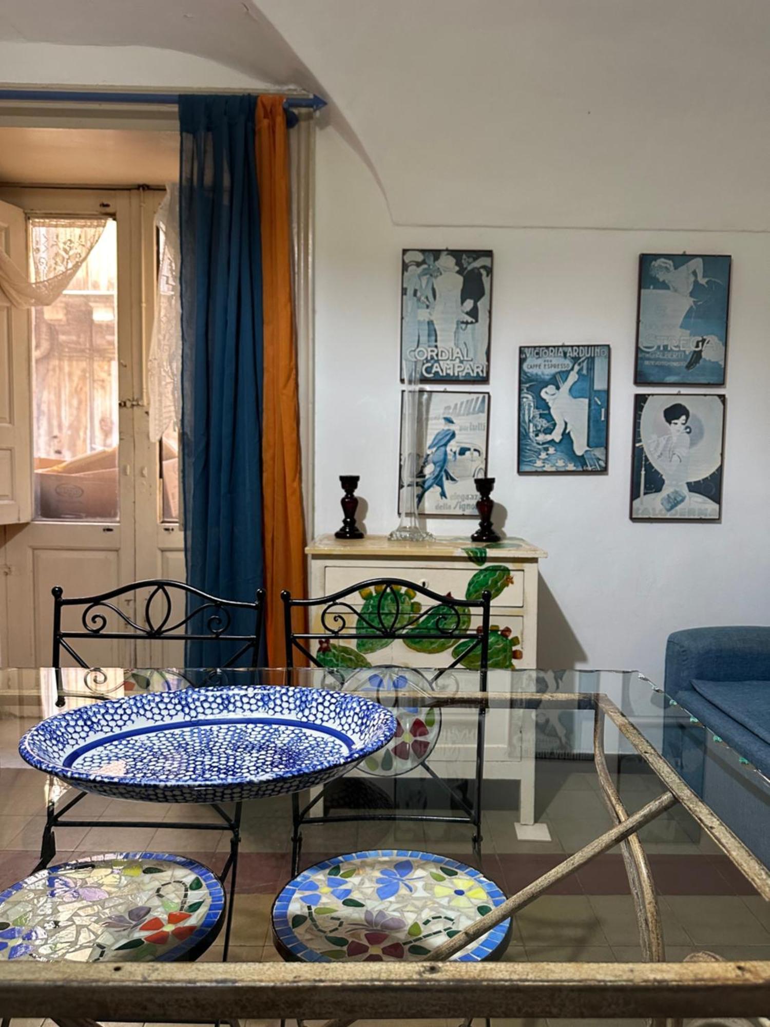 Appartamento Oldtown Centro Storico Catania Luaran gambar